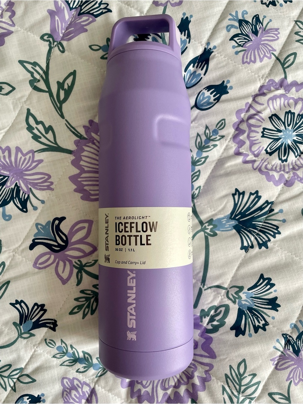 NWT 36 oz Stanley The Aerolight Iceflow Bottle 💜